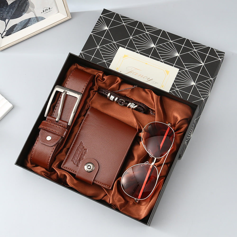 Set Cadou Bărbați 5-în-1 – Ochelari, Portofel, Curea, Brățară + Accesorii