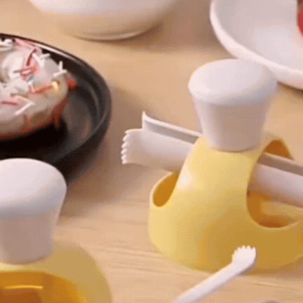 Set Universal pentru Gogoși cu Matriță din Plastic și Clește